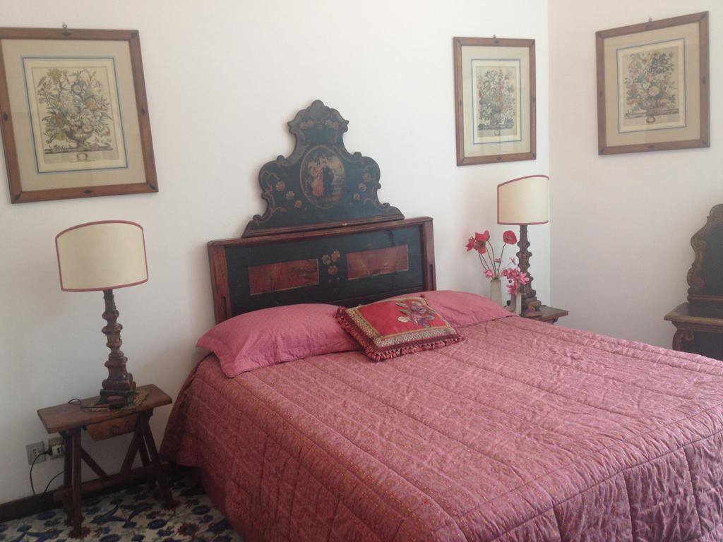 Domus Antonella A Trastevere روما الغرفة الصورة